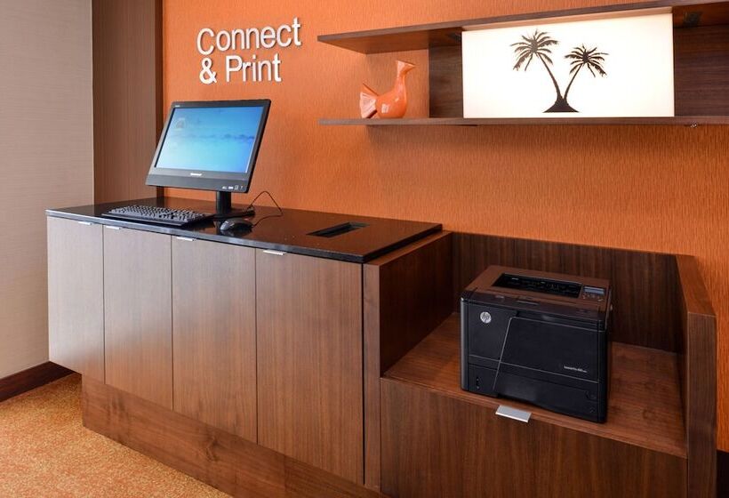 호텔 Fairfield Inn Orlando Airport