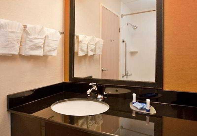 Отель Fairfield Inn And Suites Austin South