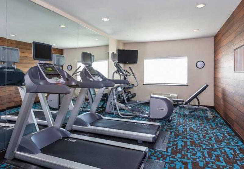 هتل Fairfield Inn & Suites Dallas Park Central