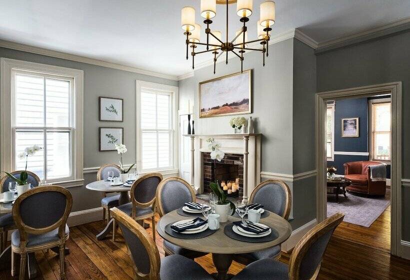 هتل Flag House Inn