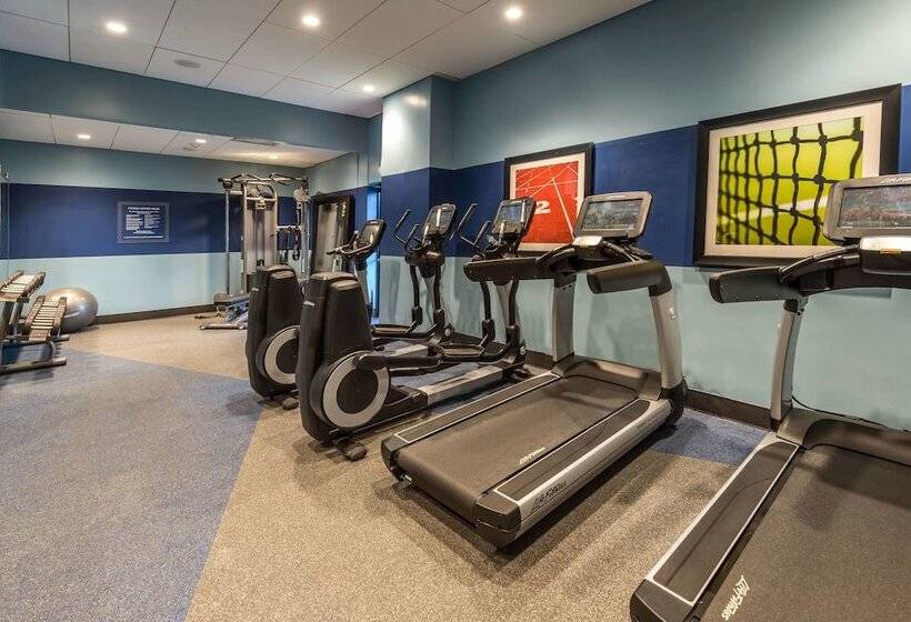 هتل Four Points By Sheraton Juneau