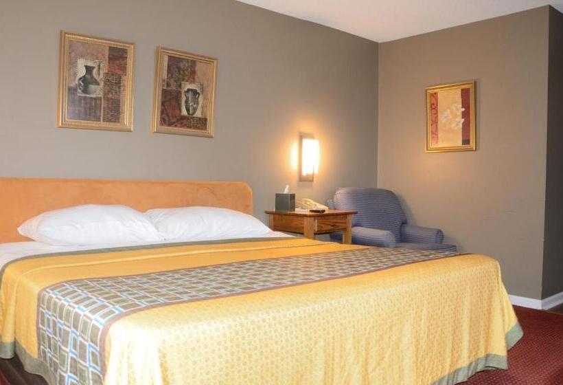 Отель Four Seasons Country Inn