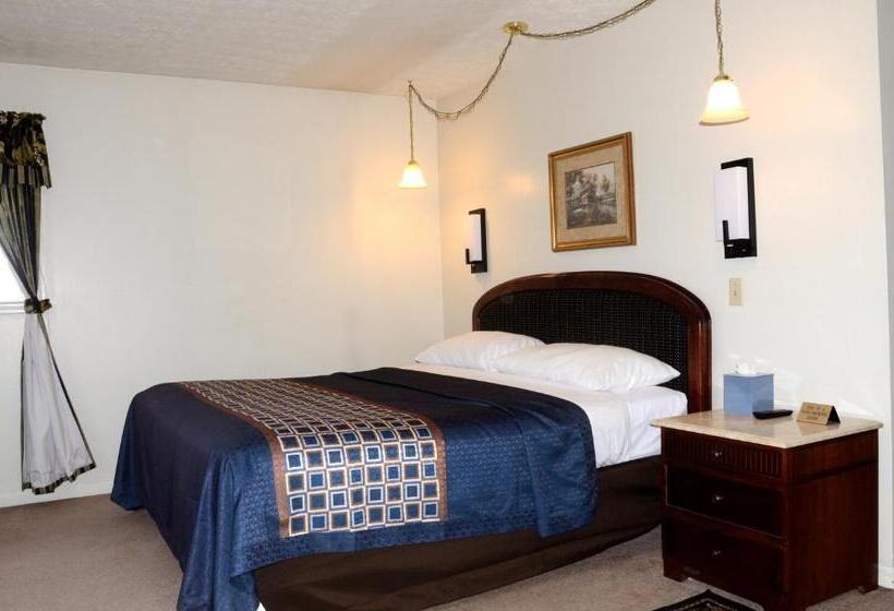 Отель Four Seasons Country Inn