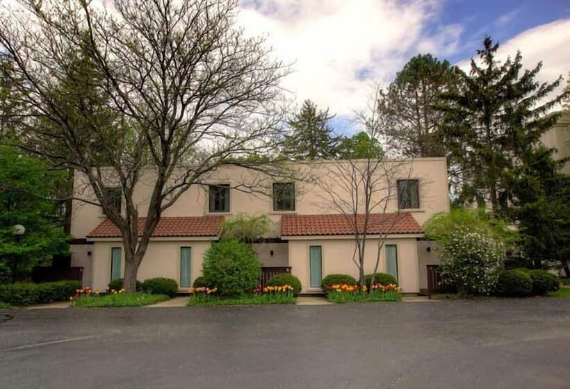 فندق Geneva On The Lake Boutique Resort