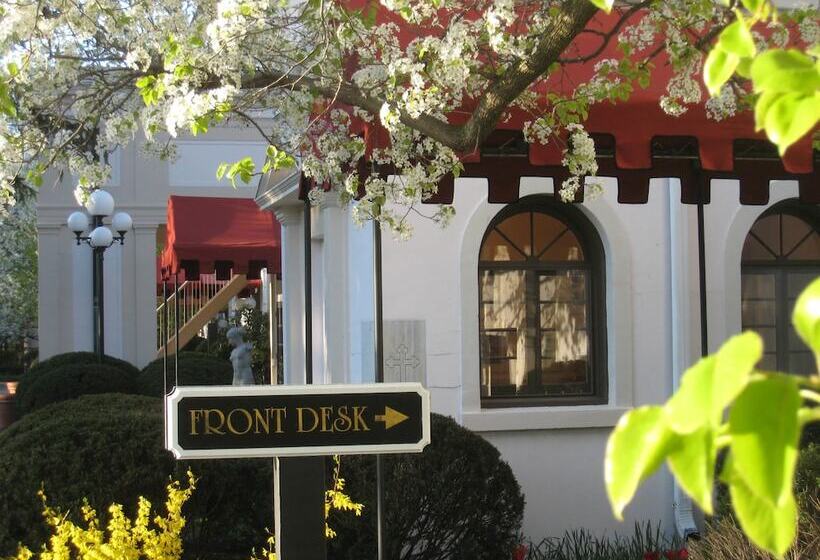 فندق Geneva On The Lake Boutique Resort