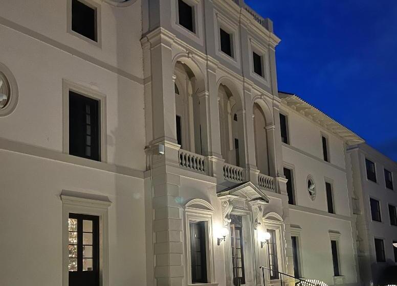 فندق Geneva On The Lake Boutique Resort