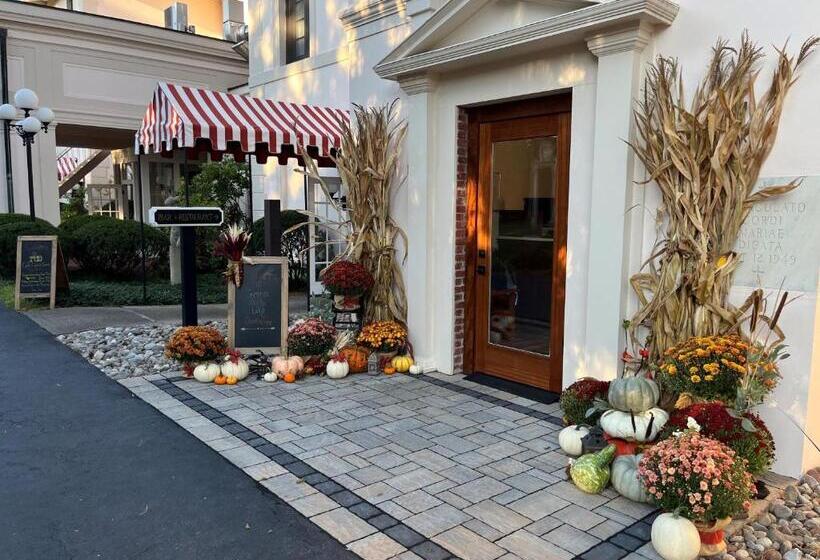 فندق Geneva On The Lake Boutique Resort