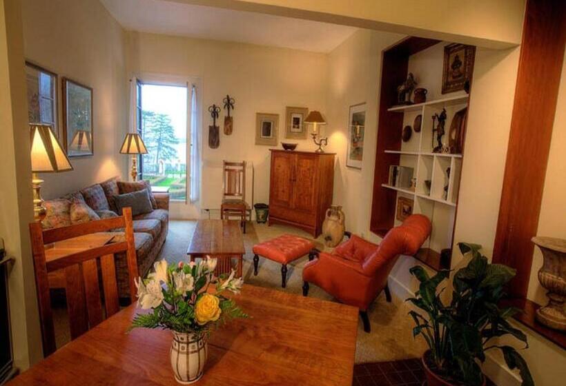 فندق Geneva On The Lake Boutique Resort