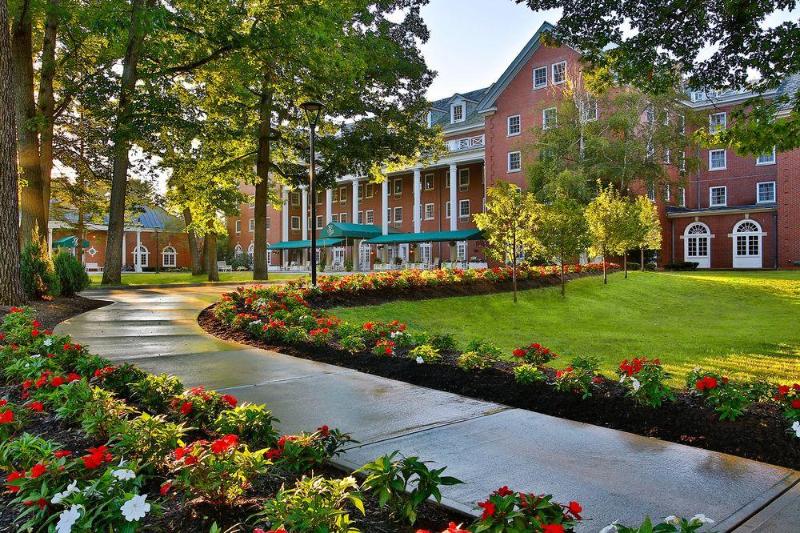هتل Gideon Putnam Resort & Spa