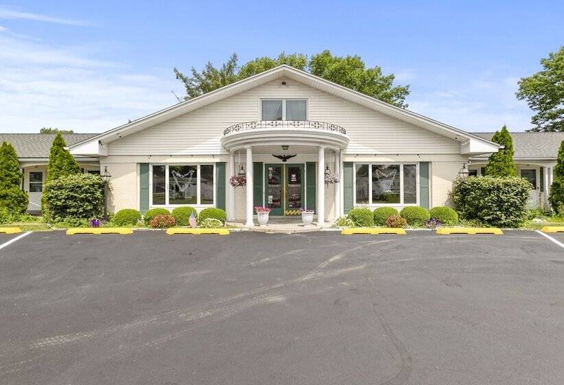 فندق Glass House Inn Erie Near I90 & I79