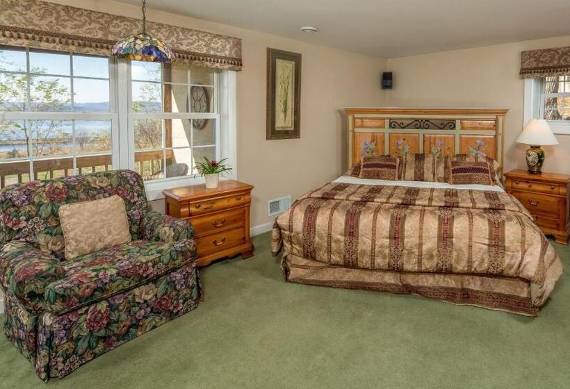 هتل Goldmoor Inn & Resort