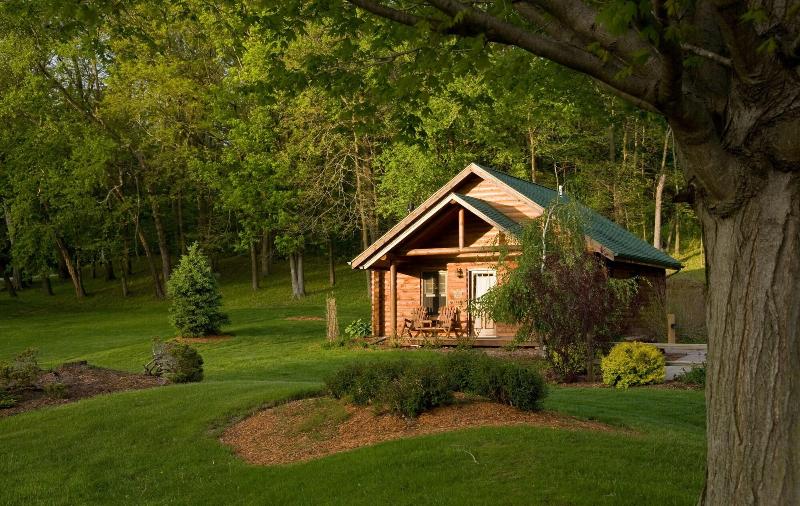 هتل Goldmoor Inn & Resort
