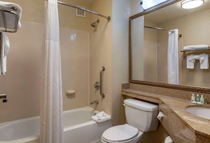 בית מלון כפרי Quality Inn Placentia Anaheim Fullerton
