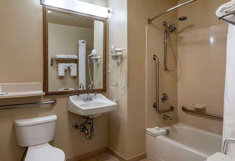 בית מלון כפרי Quality Inn Placentia Anaheim Fullerton