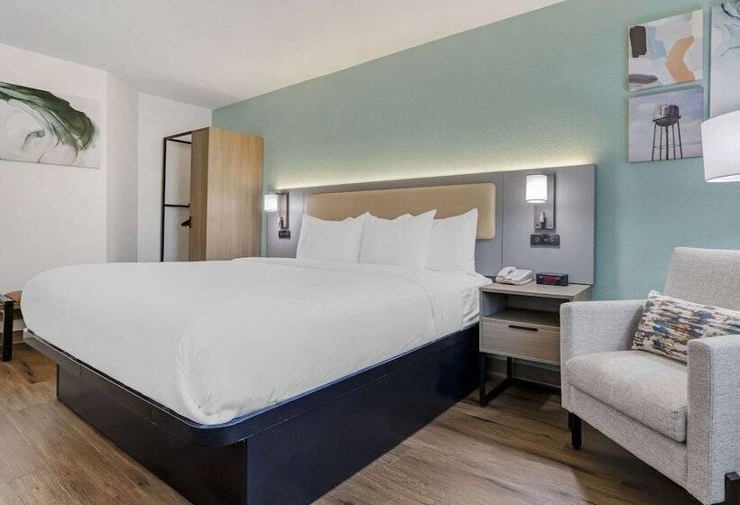 هتل Comfort Inn Sea World Area