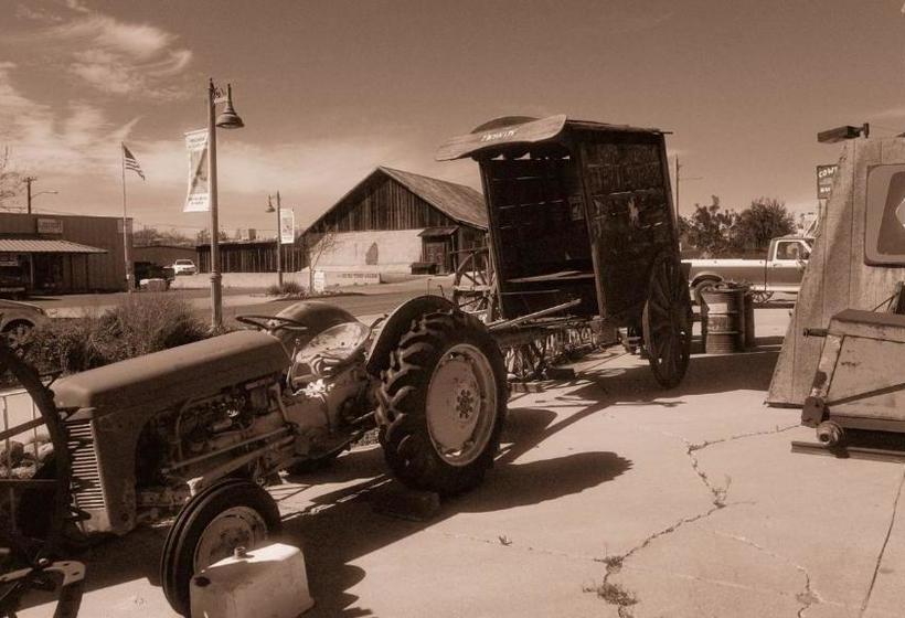 فندق على الطريق Fort Verde Suites