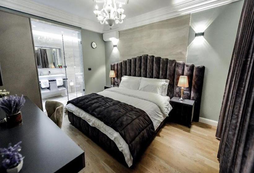 هتل Vila Tirana