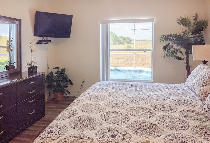 4 Bed 428