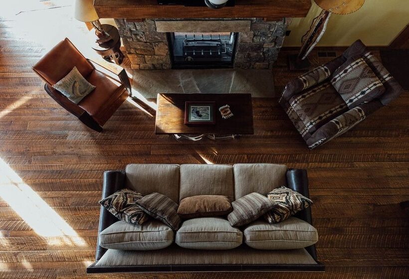 Beaverhead Resort