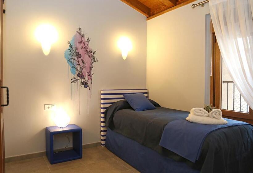 پانسیون Hostal Rural Villa De Mendavia