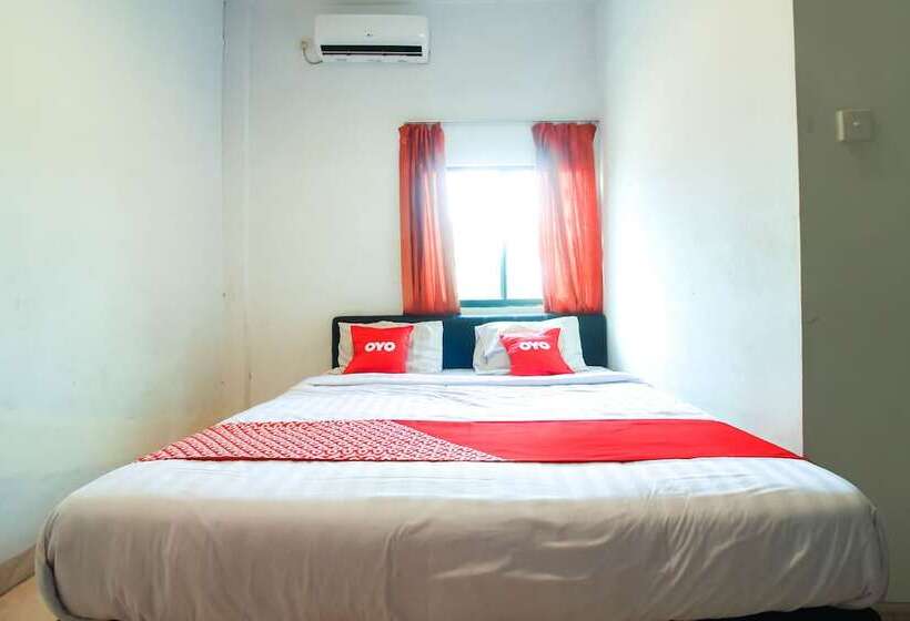 בית מלון כפרי Oyo 1969 Wisma Sari