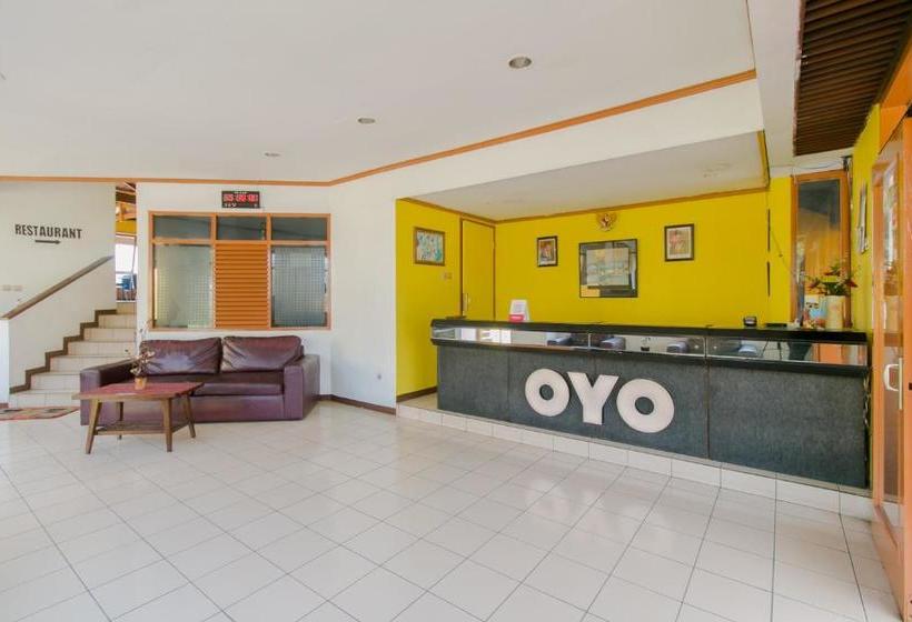 هتل Oyo 1996 Koneng