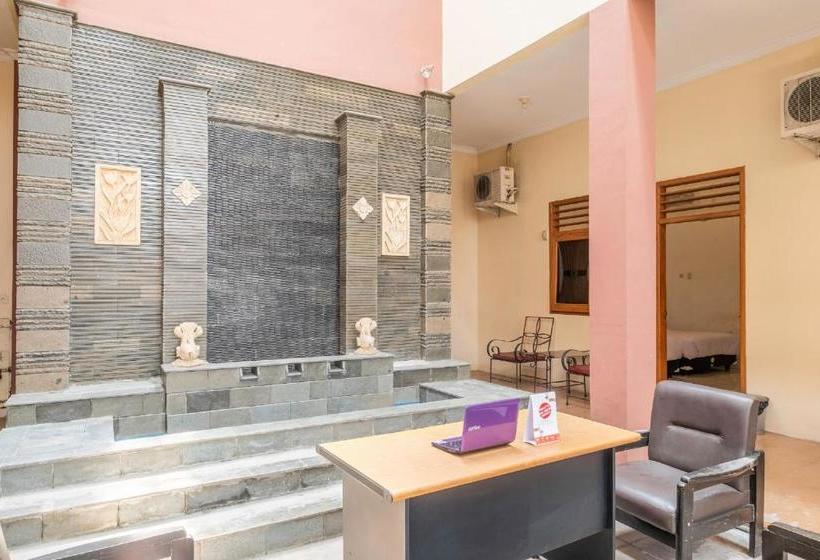 Hotel Oyo 2121 Pondok Nazwa