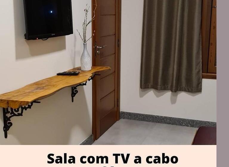 بنسيون Pousada Aracê