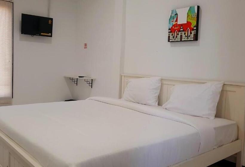 هتل Cozy Stay Kupang