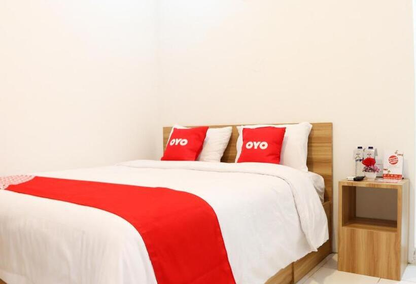 هتل Oyo 1191 Monalisa Residence And Cafe