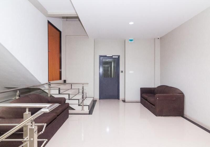 فندق Capital O 1867 Kara Guest House