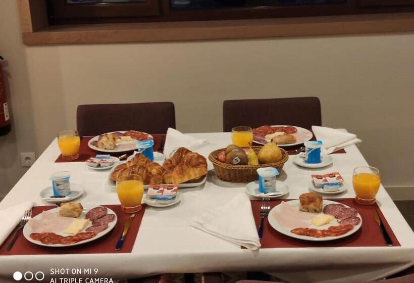 פנסיון Casa Néboa