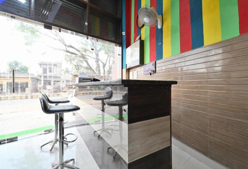 בית מלון כפרי Spot On 60218 Raj Inn Spot