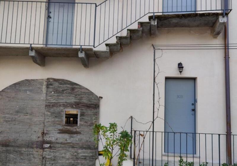 민박 Dandelion Como Suites & Park