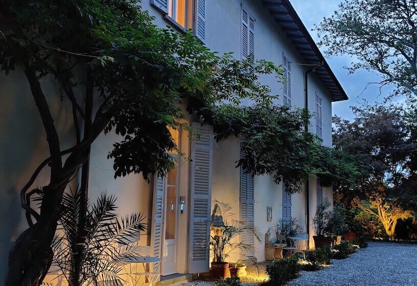 민박 Dandelion Como Suites & Park