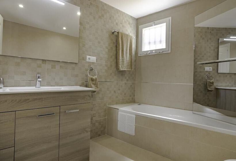 Fantastic Apartment Near Puerto Banus