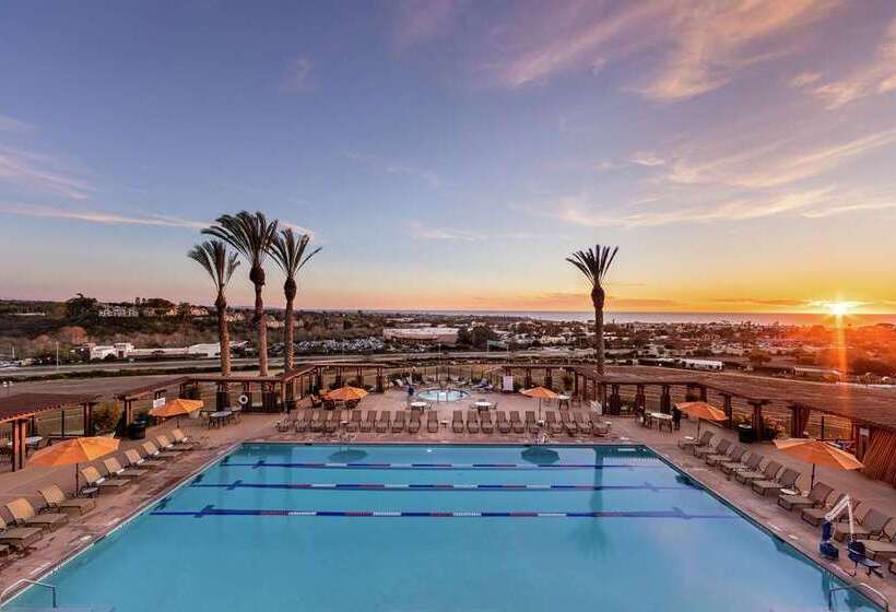 هتل The Cassara Carlsbad, Tapestry Collection By Hilton