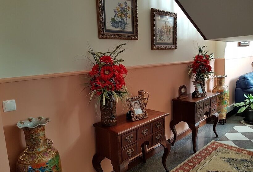 بنسيون Casa Marques