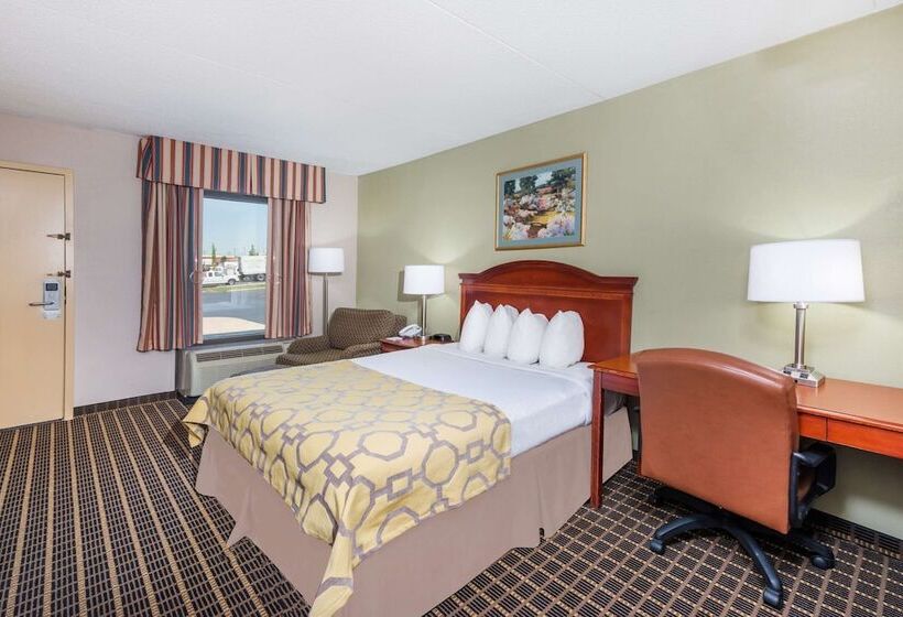 فندق Baymont By Wyndham Clarksville Northeast