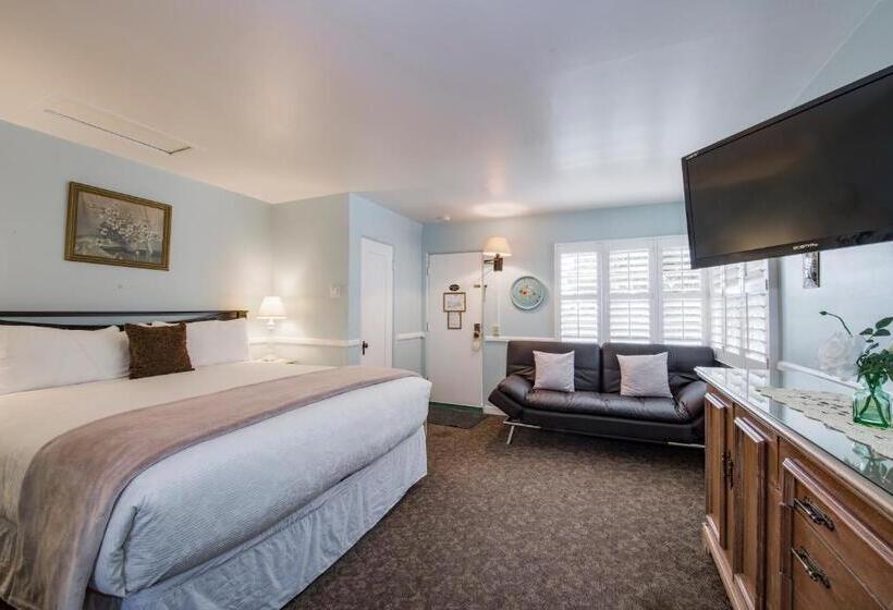 ホテル Carmel Green Lantern Inn