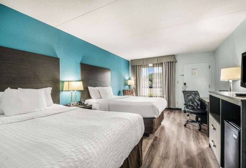 فندق Clarion Inn Cleveland Near University