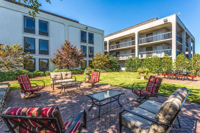 هتل Clarion Pointe Huntsville Research Park