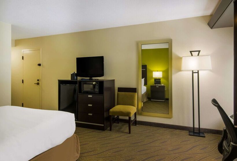 Отель Comfort Inn