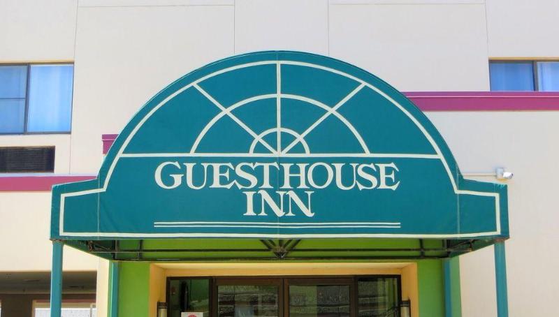 فندق Guest House Inn