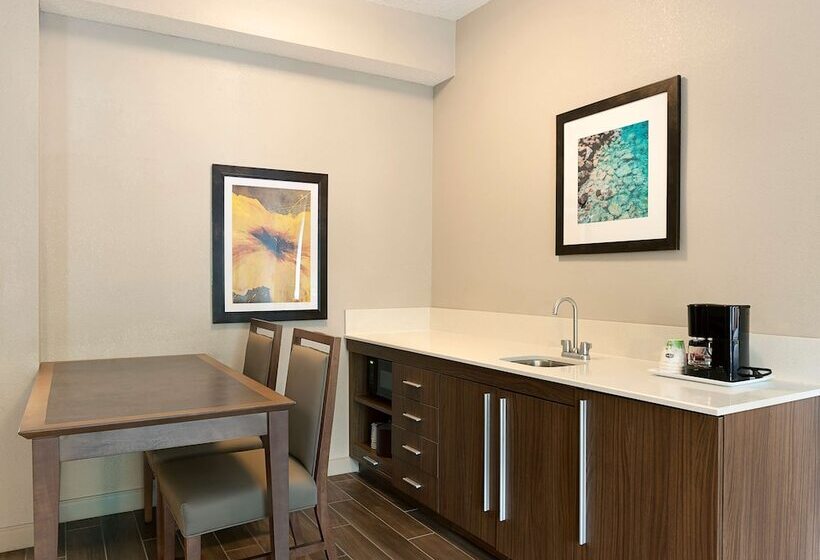 Отель Hampton Inn & Suites Charlotte/pineville