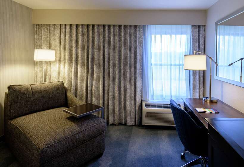 فندق Hampton Inn & Suites Jackson Coliseum