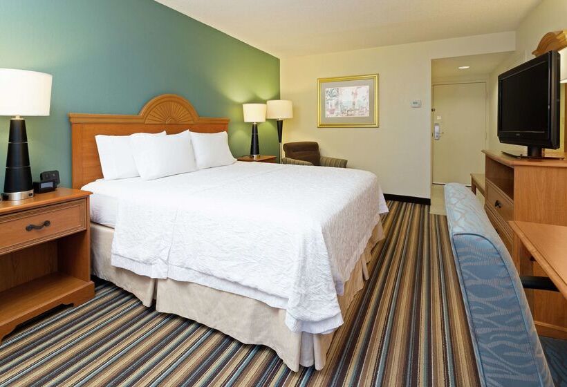 Отель Hampton Inn & Suites Venice Bayside South Sarasota