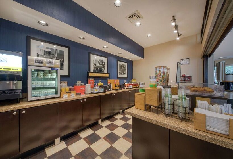 هتل Hampton Inn & Suites Wilmington/wrightsville Beach