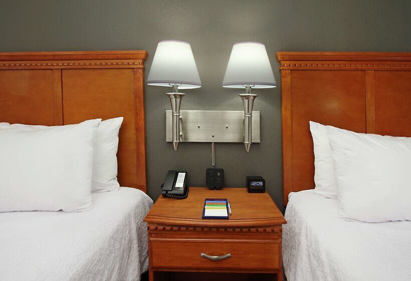 호텔 Hampton Inn Ashtabula