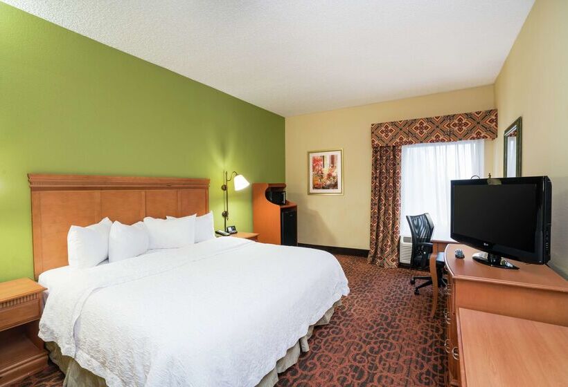 בית מלון כפרי Hampton Inn Bardstown